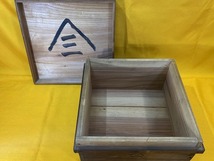 ♪♪D【即決SALE】蔵出し品!　木製　木箱　収納箱　保管箱　30.5㎝×30㎝　現状品♪♪_画像6