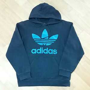 adidas パーカー　M