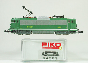 PIKO #94201 SNCF( France National Railways ) BB25500 type electric locomotive block Logo marine green painting 