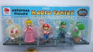 30304-2　マリオファミリー　クラブニンテンドー　ORIGINAL FIGURE MARIO FAMILY　フィギュア　Nintendo