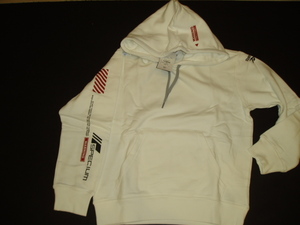 即決！新品★Reebok(リーボック)×ウルトラマンのパーカー【M】 ￥8,789 100% 綿 　ウルトラマン フーディー / ULTRAMAN Hoodie　2/3 P24