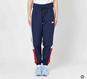 NewBalance ウィンドパンツ
