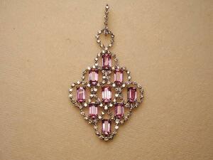NPE7: K18WG Pink Sapphire Diamond Penden