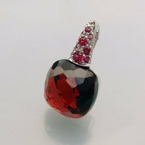 PE819:K18WG garnet ruby pendant 