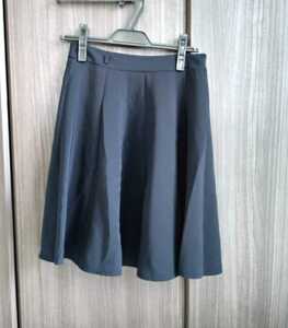 美品　ネイビー　フレアー　スカート　38サイズ　合わせやすい。　シンプル　レディース　セール！　最終価格