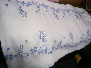  Showa era ... cloth Homme tsu diapers do Be weave blue. giraffe .. one . equipped unused, but outside. 1 sheets - most middle . sunburn part have do not mind person .