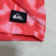 新品 QUIKSILVER (クイックシルバー) DYE CHECK VOLLEY 20 サマー レジャー メンズ水着 海パン サーフパンツ サイズM_画像3