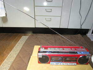  Toshiba stereo radio cassette recorder RT-SW7