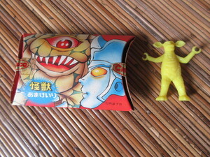 シスコ　お菓子の空箱（ポリ怪獣）ウルトラマン怪獣（駄菓子屋