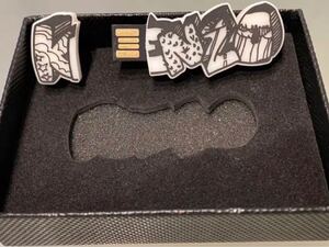 KENZO メモリースティック 8GB