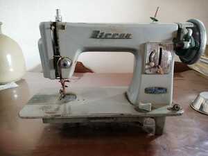  Showa Retro li car sewing machine RR339526 Junk 