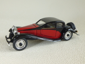 1970年代製造のミニカー　Bugatti T50　イタリア・Rio製　1/43