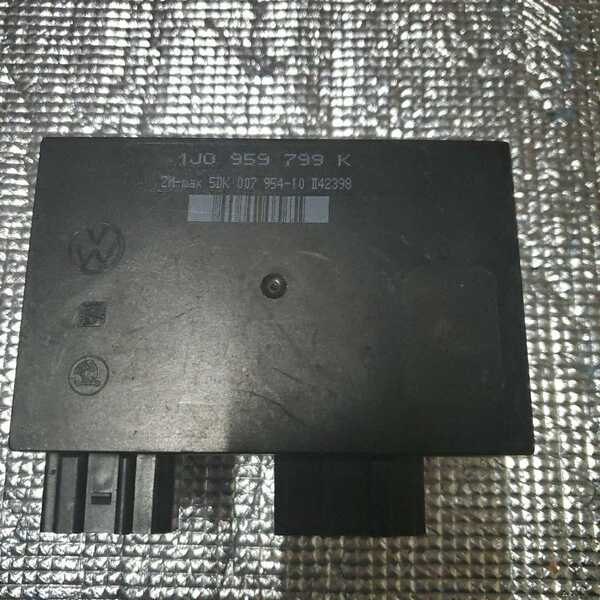 E-55 98~01年式 VW パサートビートルジェッタゴルフ他コンフォートコントロールモジュール 1J0 959 799 K