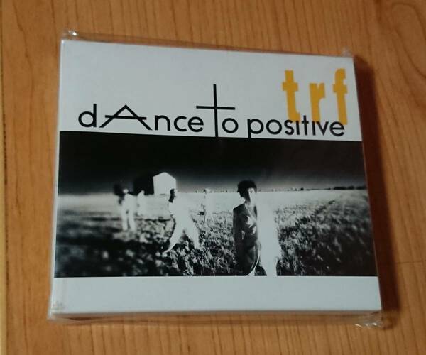 ♪即決♪送料無料 匿名配送♪美品 アルバム CD 初回盤 trf dAnce to positive♪