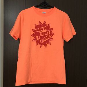 新品nevertrustTシャツMTee ヒッピー