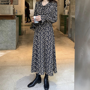 小花柄 ブラック ロングワンピース ロングマキシワンピース フレアワンピースフレアスカートゆったり おうち着 オフィス お出かけ A153