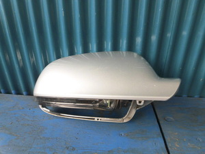 AO45 Audi A5 8F door mirror cover right silver 8F0857528