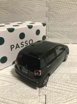 1/30 トヨタ 新型パッソモーダ Passo MODA 前期 非売品 カラーサンプル ミニカー ダークエメラルドマイカ_画像2