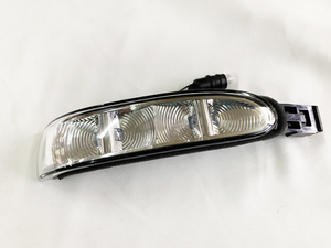 2005-2008y Benz W164 original type door mirror LED winker lens right side 