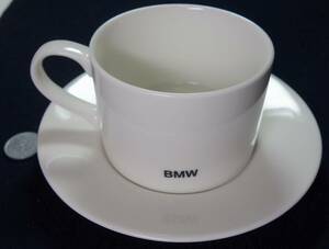BMW（ビー・エム・ダブリュー　Bayerische Motoren Werke AG　バイエルン発動機製造株式会社）　コーヒーカップ＆ソーサー　陶磁器研究