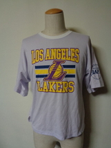 NBA　LOS ANGELES LAKERS ロサンゼルス　レイカーズ Tシャツ _画像1