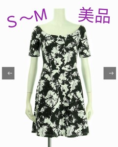 【美品】春ワンピース　S　M　膝丈ワンピース　春秋　インポート　美ラインワンピース