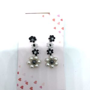 フラワービーズピアス ハンドメイド