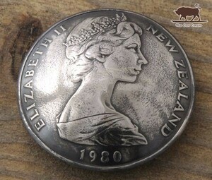★コンチョ ネジ式　ニュージーランド　エリザベス 50セント　31mm コイン
