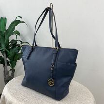 マイケルコース【MICHAEL KORS】上品落ち着いたネイビー★上質牛革素材★ショルダートート★美品_画像2