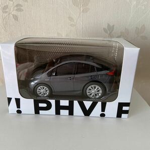 トヨタ プルバックカー　 プリウスPHV グレー