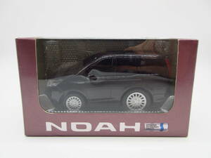 トヨタ ノア ハイブリッド NOAH 80 非売品 プルバックカー ミニカー　ボルドーマイカメタリック