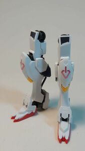 HG 1/144 ガンダムバルバトス (機動戦士ガンダム 鉄血のオルフェンズ)　脚部※シール添付アリ　ガンプラ 完成品 ジャンク