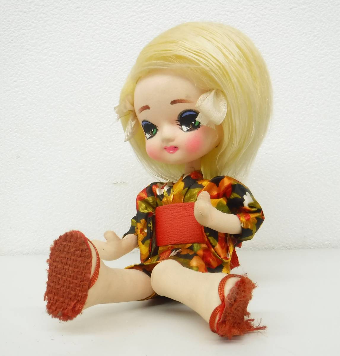 レトロ ポーズ 人形 着物の値段と価格推移は?|7件の売買データから