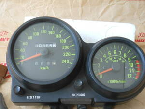 Kawasaki GPz1100F(ZX1100A)用メーターASSY(250km/h EU/Can) 365.7km #25005-1216【管理No.336】