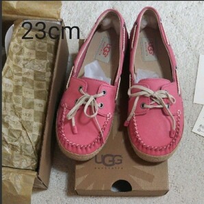 UGGスリッポン*新品