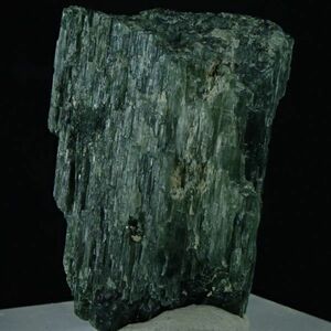 アクチノライト 10.1g SGW017 ナミビア コリクサス産 緑閃石 アクチノ閃石 パワーストーン 天然石 原石 鉱物