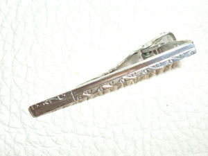 ■美品 1960代 日本製！銀製 SILVE 『彫金幾何学模様』 ネクタイピン 全長4ｃｍ、幅0.3ｃｍ 重さ2.8ｇ