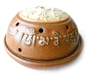 iBN57仏教七宝を練り込んだ佛光普照香炉 陶器製