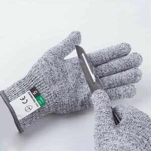 a003 outdoor work . cooking .. torn not army hand safety protection . blade gloves 