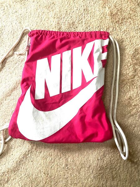 NIKEナップサック
