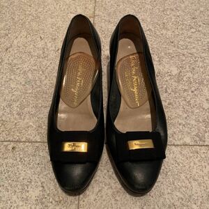 サルバトーレフェラガモ6ハーフ1/2C中古ネイビーパンプス紺色シューズSalvatore Ferragamo23.5cm中古