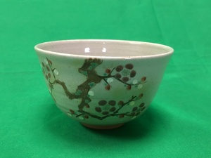 茶碗 茶道具 中村華峰 抹茶 紅白梅模様 色絵 箱付き 京焼 店舗用品 茶道 保管品