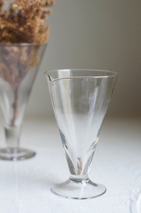●メジャーグラス フラスコ 試験管 実験器具 花瓶 花器 ジャグ グラス ガラス ハンドメイド フランス 吹ガラス 気泡 アンティーク 小