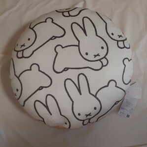 新品タグ付き★大人気　ミッフィー　クッション　　miffy 