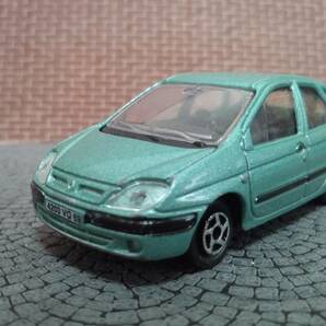 【中古品】 1/57 RENAULT SCENIC Ⅱの画像3