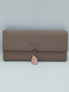 長財布 リーフ ワインレッド 新品未使用