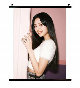 ITZY (イッジ) ユナ グッズ タベストリー 布ポスター 約41ｃｍ×57ｃｍ (H)