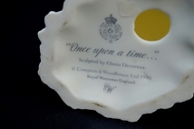 #anv ロイヤルウースター ROYALWORCESTER 陶器 人形 置物 フィギュリン Once upon a time 白 [614982]_画像9