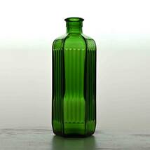2473　薬瓶　メディスンボトル　六角形　グリーン　ヨーロッパ　ヴィンテージ_画像1