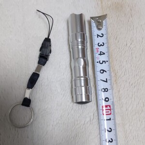 ミニLEDライト ストラップ付き
